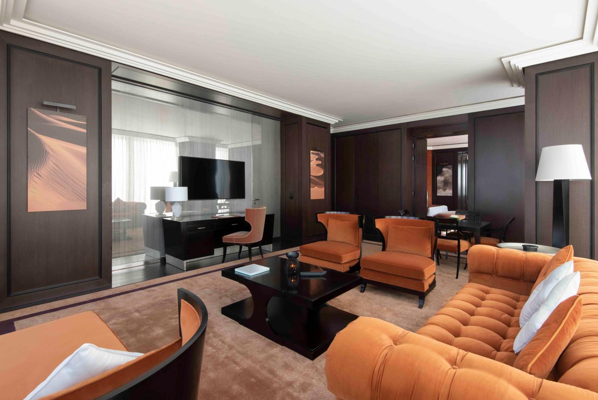 Banyan Tree Doha At La Cigale Mushaireb Екстериор снимка A suite at the Mandarin Oriental, Paris