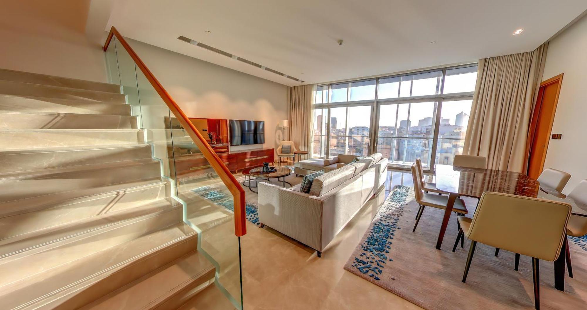 Banyan Tree Doha At La Cigale Mushaireb Екстериор снимка A living room in a typical apartment
